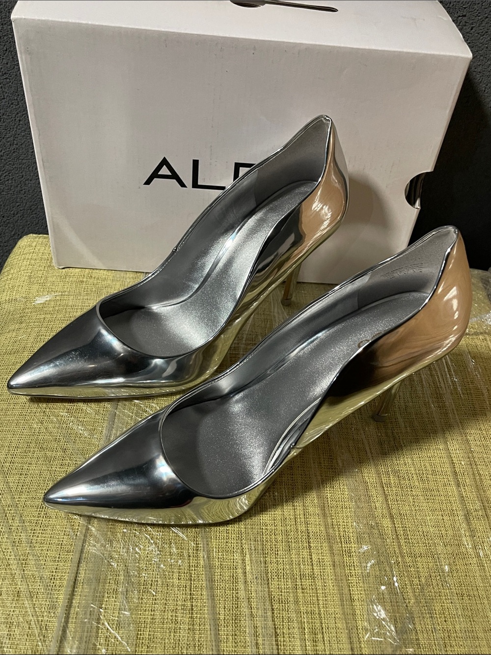 Aldo Metallic Silver Pointed Toe Stiletto Pumps - Picture 5 of 11